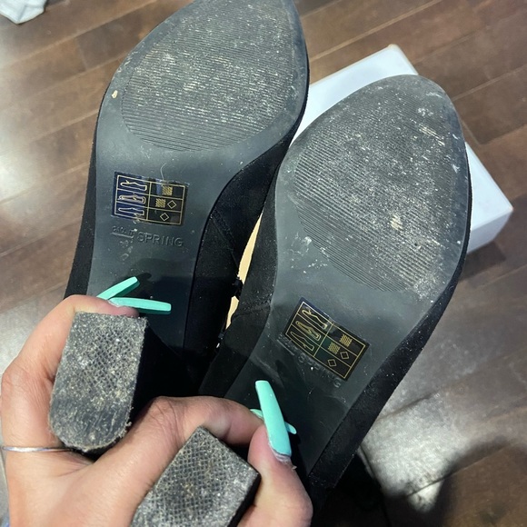 Over the knee boots - Picture 3 of 6